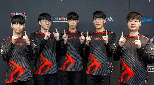 你总会期待 你总会期待