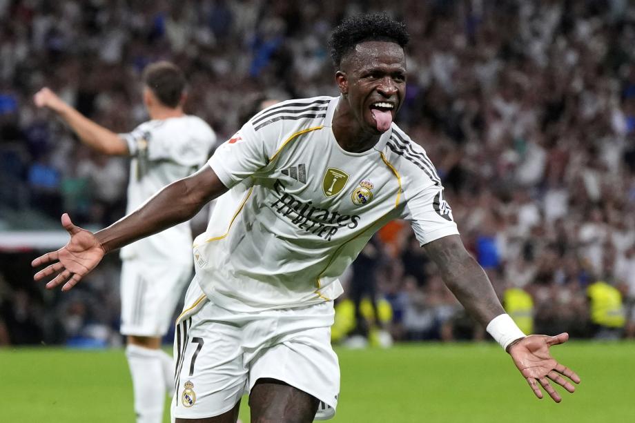 而他的缺席 而他的缺席