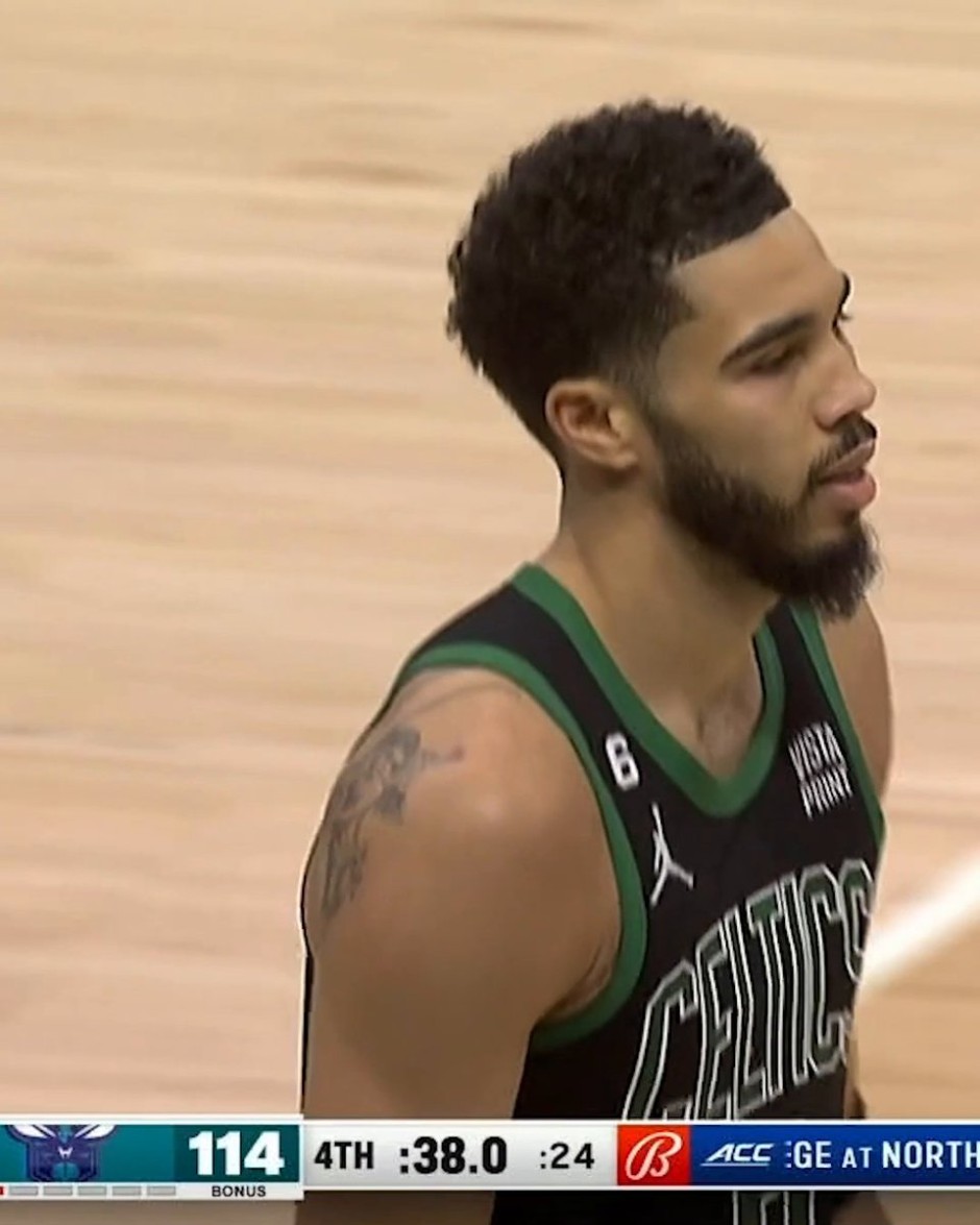 [NBA]默里持球突破 中距离急停跳投命中.