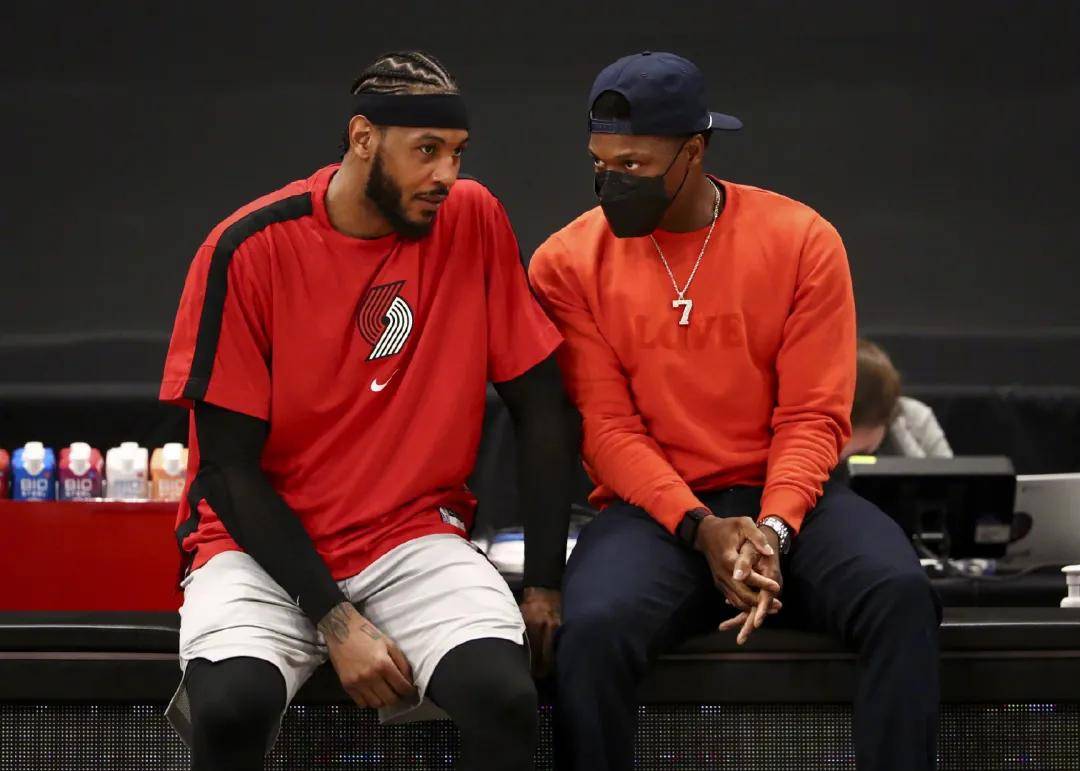 给他球权 给他球权